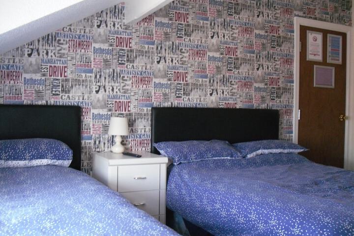 Room 45 of 87