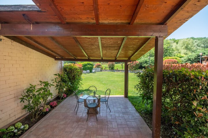 Terrace/Patio 68 of 99