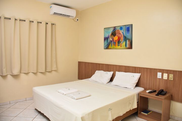 Room 19 of 40