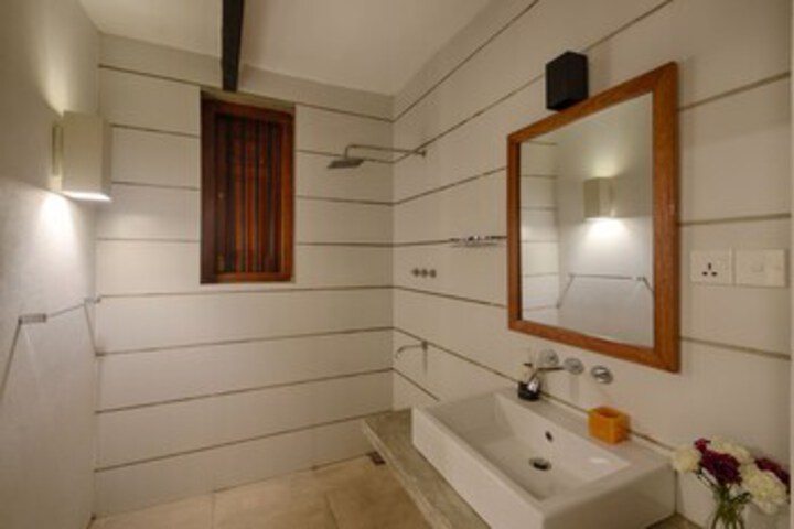 Room 3 of 59