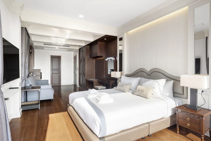 Room 13 of 57