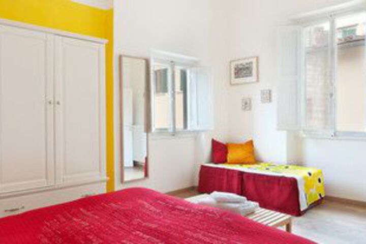Room 5 of 25