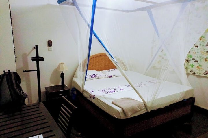 Room 6 of 36