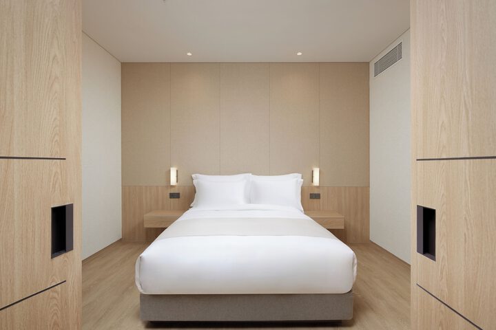 Room 21 of 57