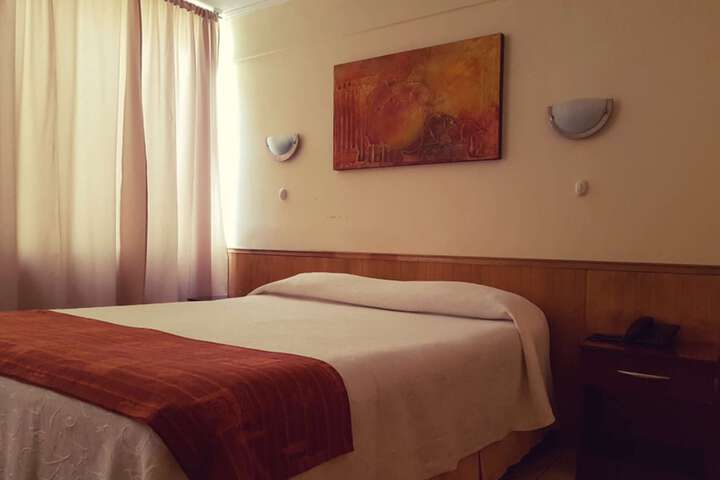 Room 6 of 20