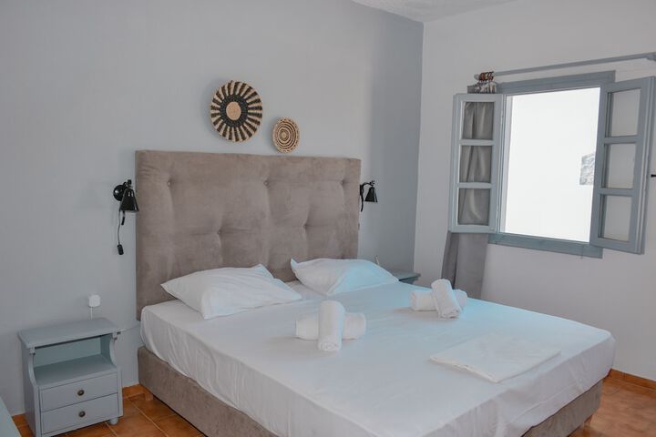 Room 28 of 106