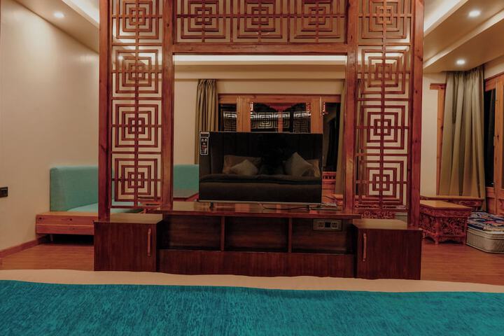Room 23 of 40