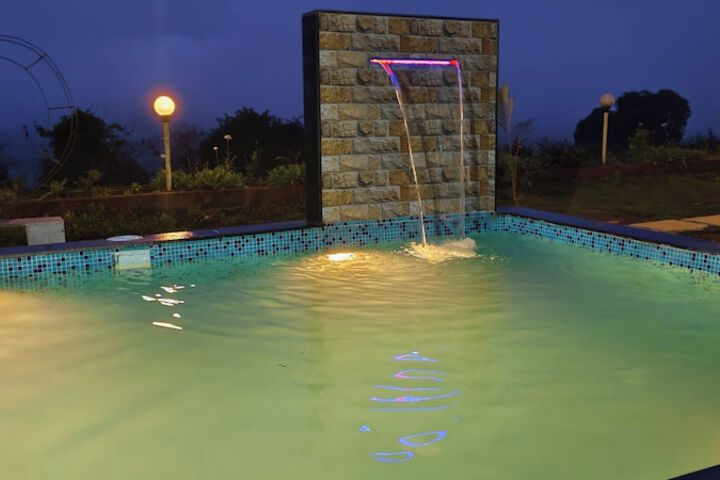 Pool 56 of 62