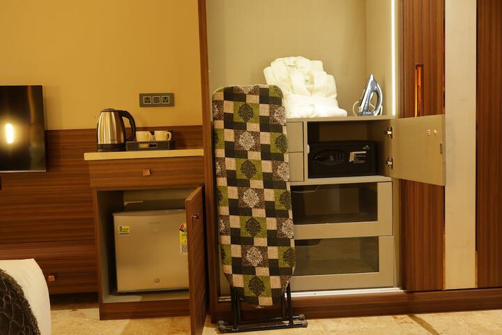Room 22 of 65