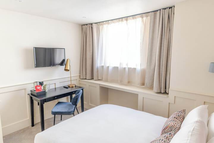 Room 21 of 59