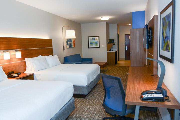 1 King Bed Suite (7 of 7)