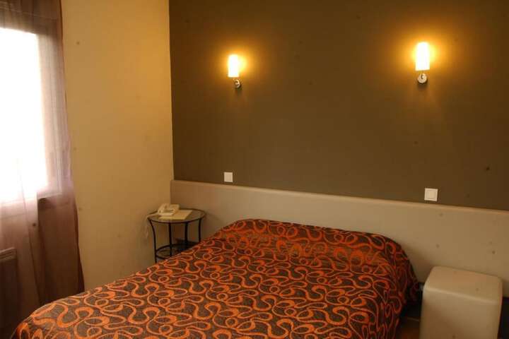 Room 16 of 47