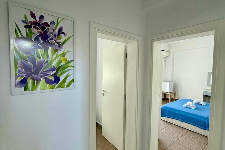 Room 17 of 37