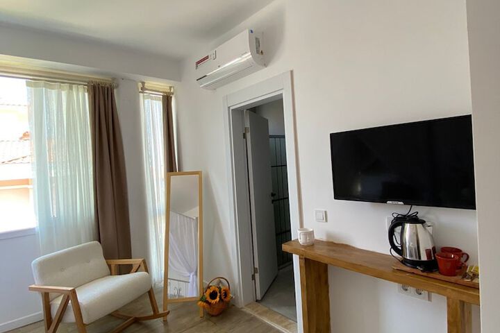 Room 73 of 184