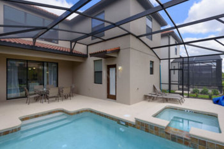 Pool 645 of 687