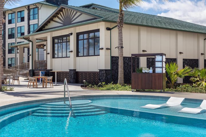 Photo of Hampton Inn & Suites Maui North Shore Pool