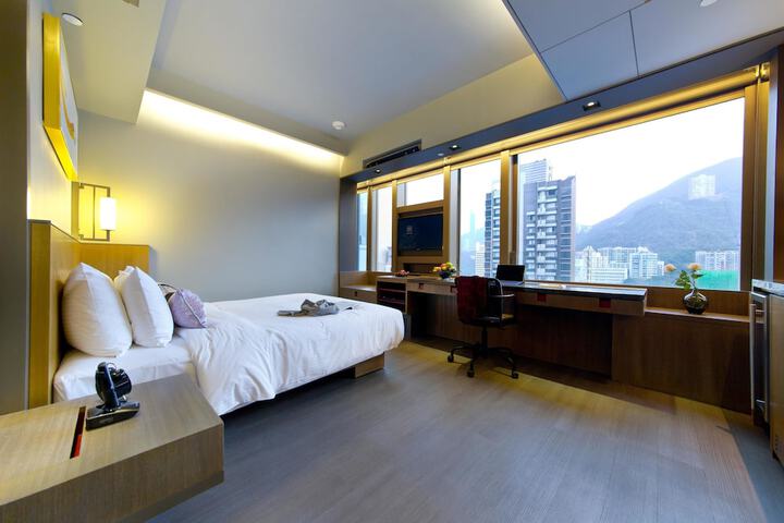 Room 19 of 36