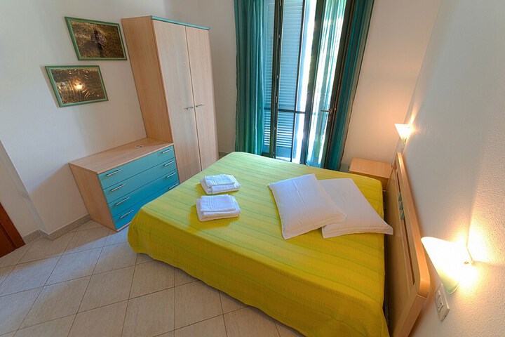 Room 3 of 21
