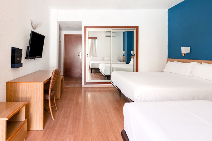 Room 10 of 78
