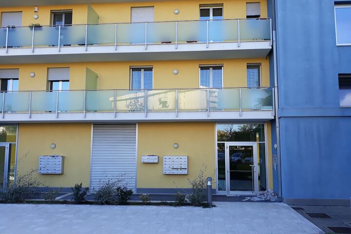 Hotel Exterior 68 of 75