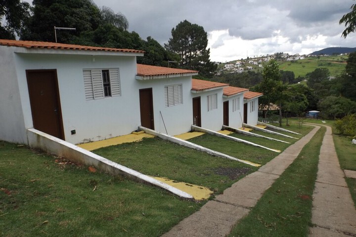 Room 8 of 16