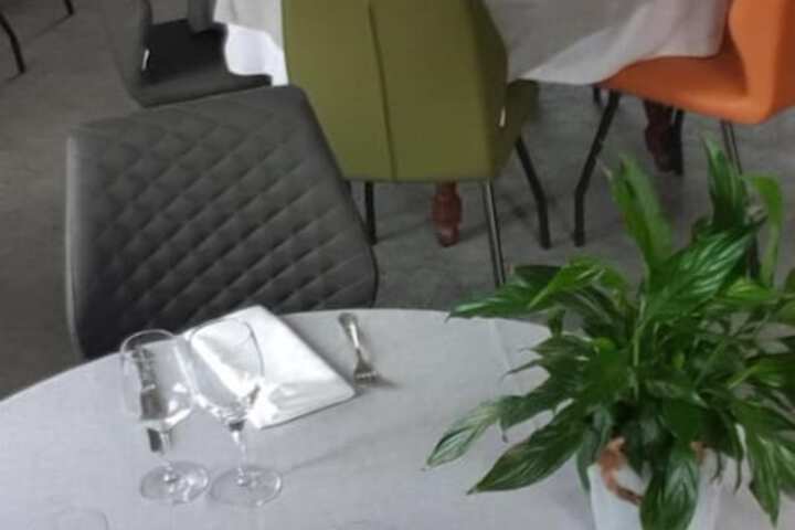 Dining 46 of 64