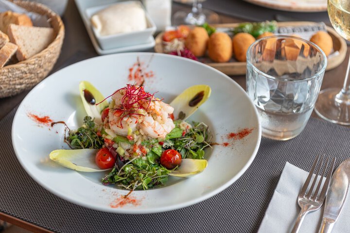 Dining 59 of 70