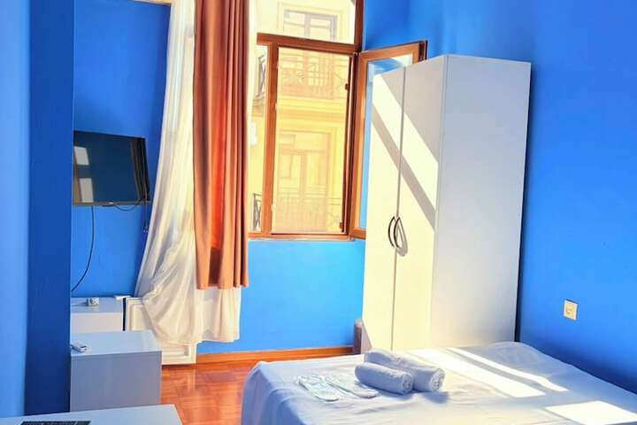 Room 5 of 22