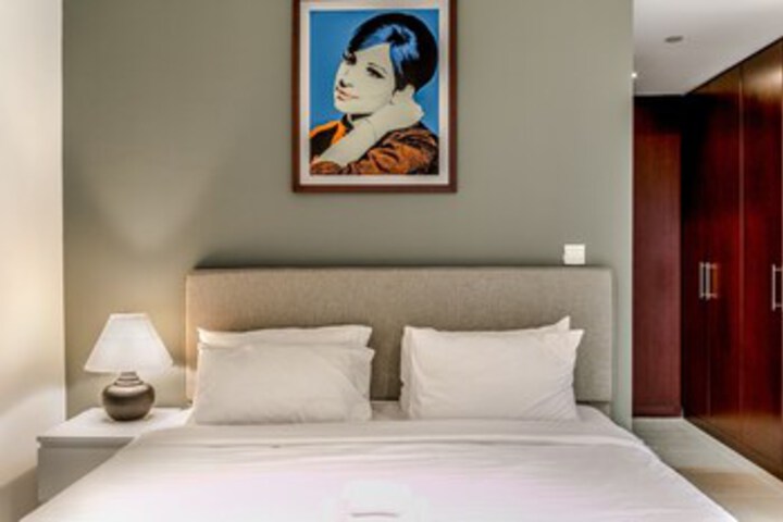 Room 25 of 31