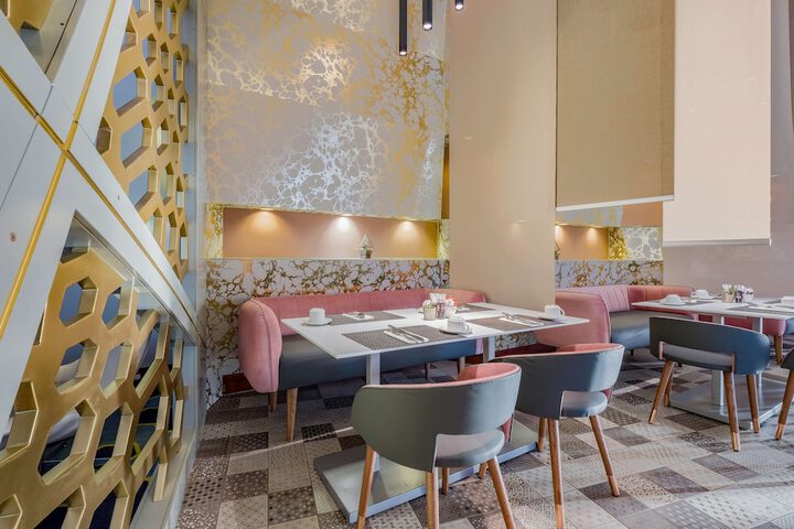 Dining 90 of 148