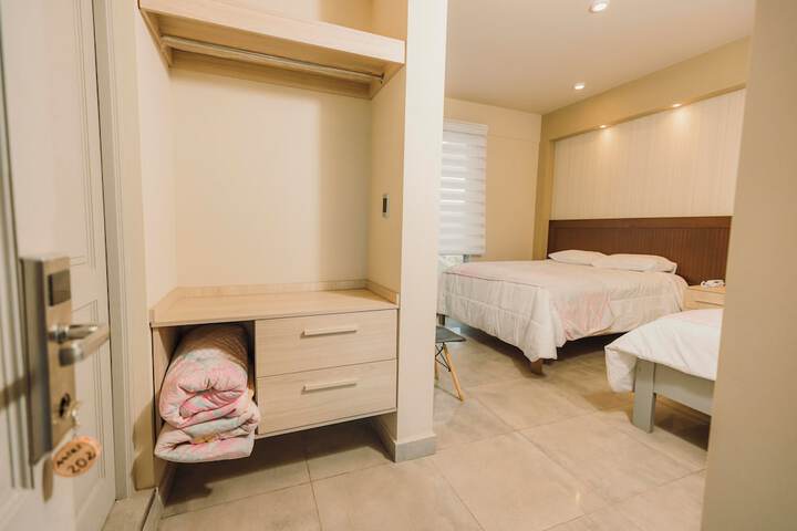 Room 10 of 15