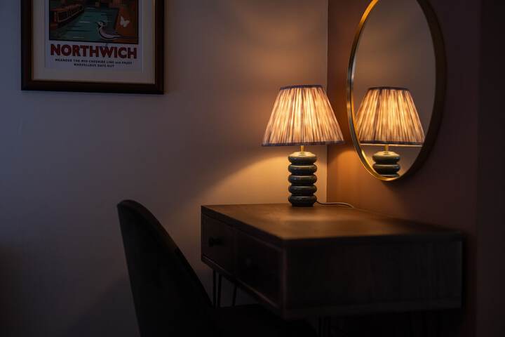 Room 65 of 99
