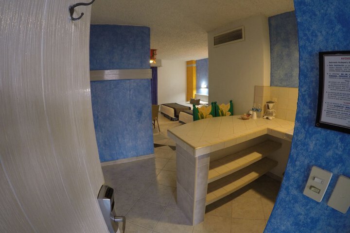 Room 12 of 49