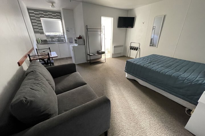 Room 17 of 62