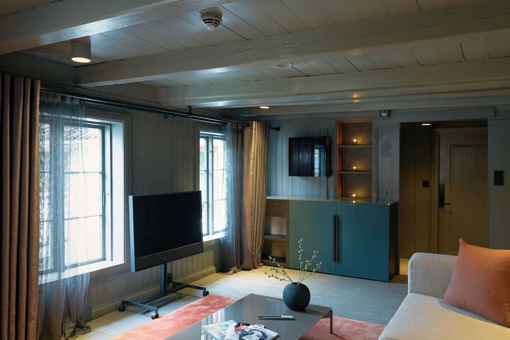Room 21 of 42