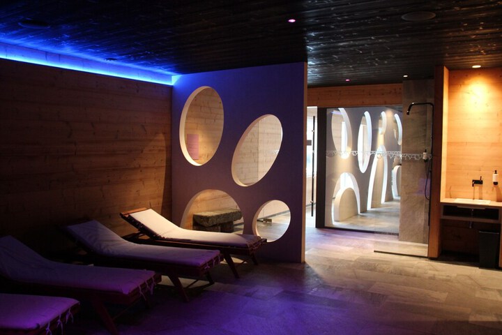 Spa 43 of 71