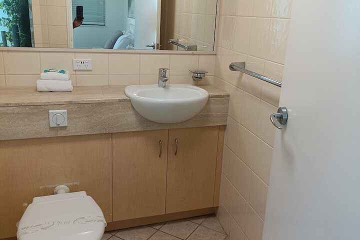 Room 205 of 272