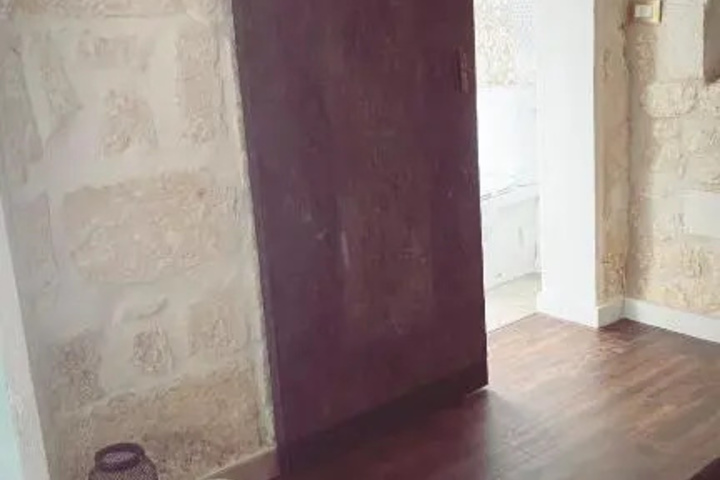 Room 14 of 26