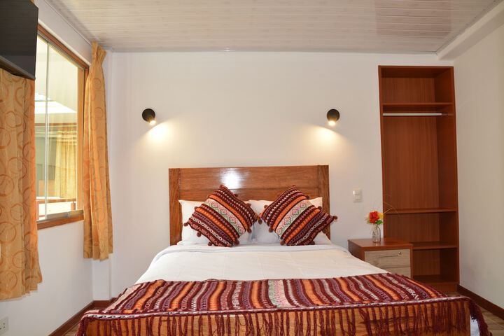 Room 6 of 43