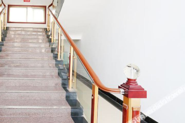Dong fang hotel