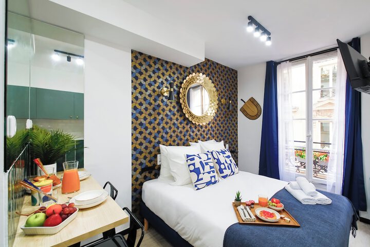 Room 21 of 216