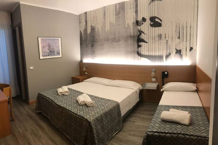 Room 16 of 59
