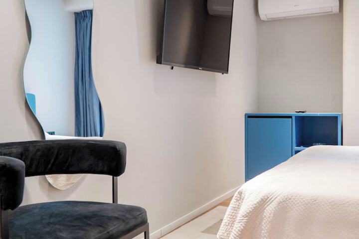 Room 20 of 132
