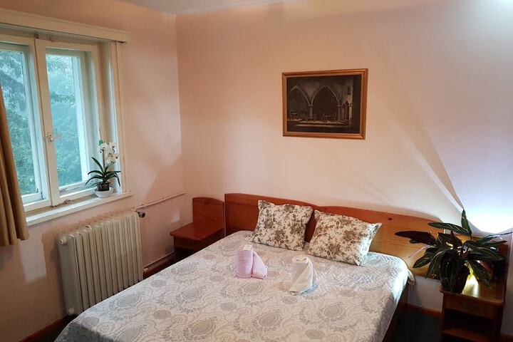 Room 28 of 30