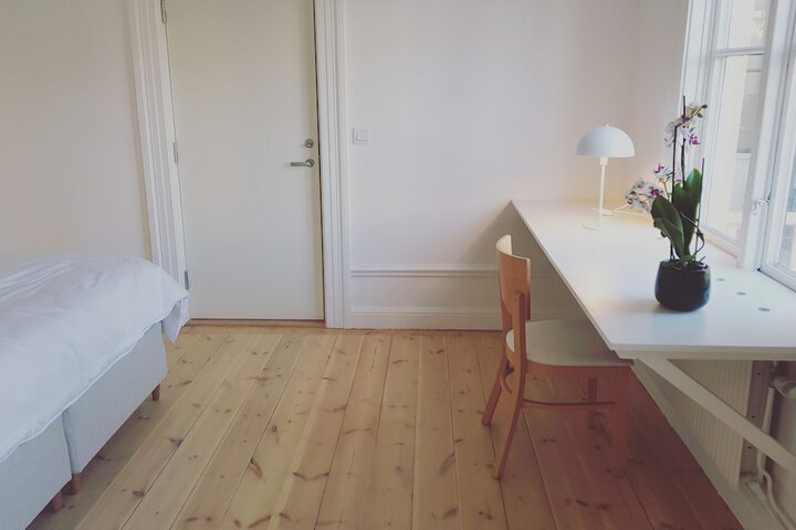 Room 8 of 23