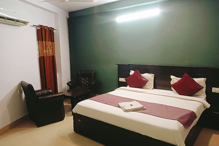 Room 20 of 32