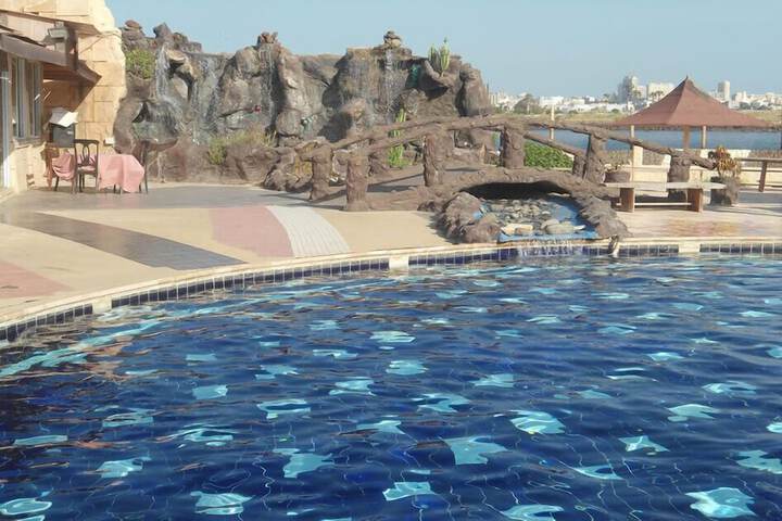 Pool 39 of 62