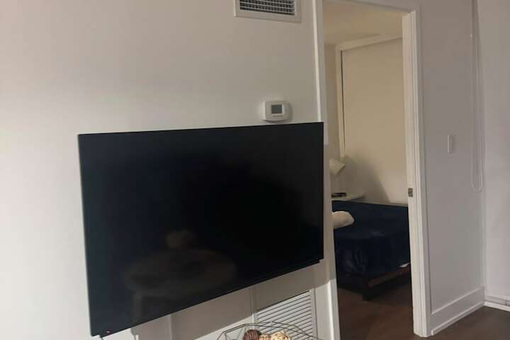 Room 9 of 15