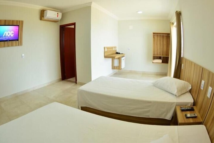 Room 9 of 19