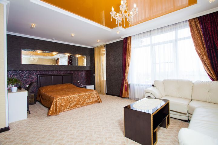 Room 11 of 49